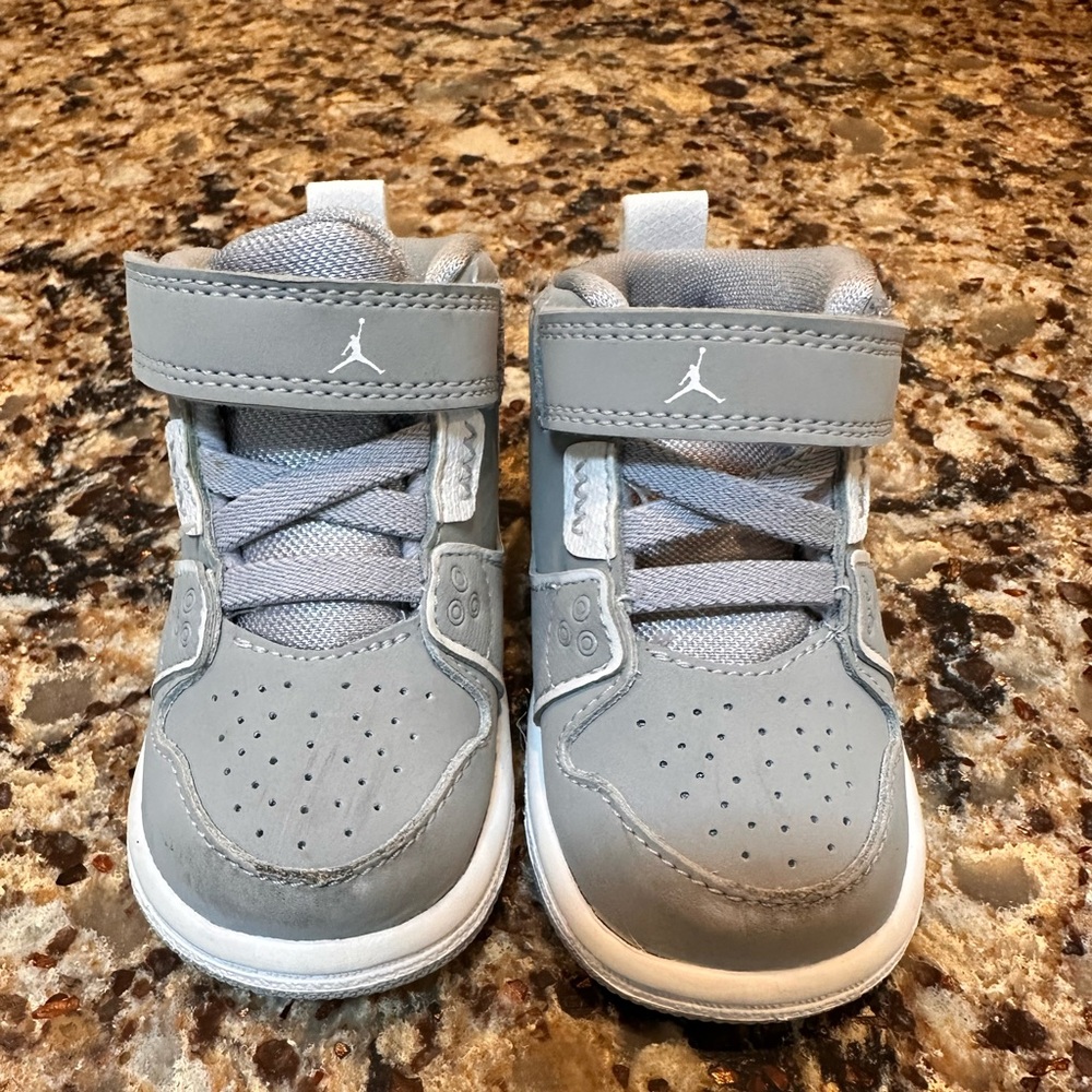 Nike Jordan 1 Flight 2 BT Sneakers